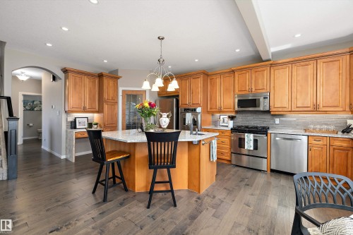 2311 Bailey Court, Edmonton, AB - Indoor Photo Showing Kitchen