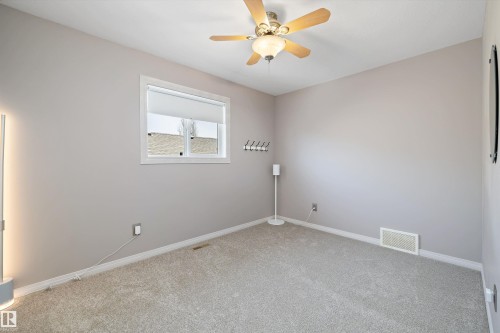 2311 Bailey Court, Edmonton, AB - Indoor Photo Showing Other Room