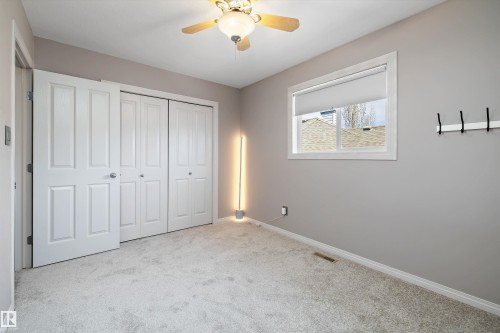 2311 Bailey Court, Edmonton, AB - Indoor Photo Showing Other Room