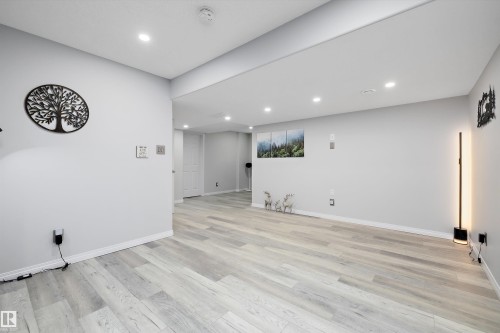 2311 Bailey Court, Edmonton, AB - Indoor