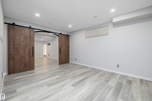 2311 Bailey Court, Edmonton, AB - Indoor