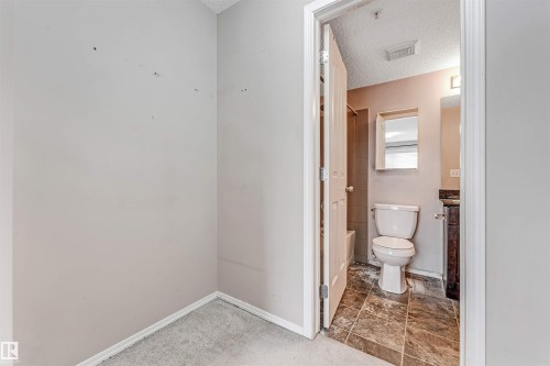 118 11803 22 Ave, Edmonton, AB - Indoor Photo Showing Bathroom