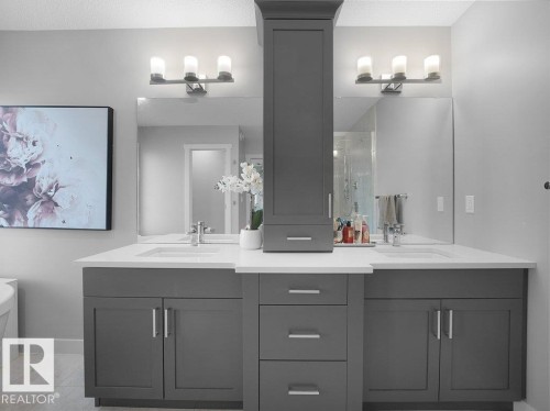 5055 Andison Close, Edmonton, AB - Indoor Photo Showing Bathroom