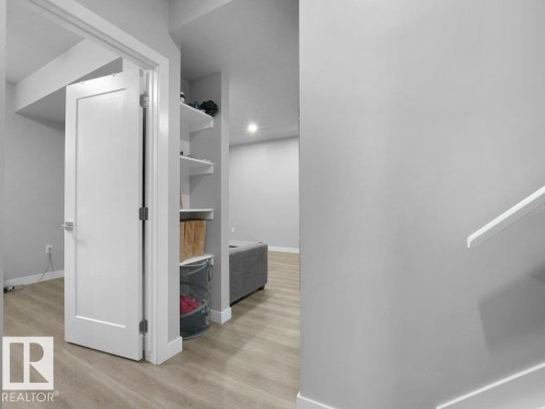 5055 Andison Close, Edmonton, AB - Indoor
