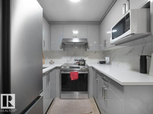 5055 Andison Close, Edmonton, AB - Indoor Photo Showing Kitchen