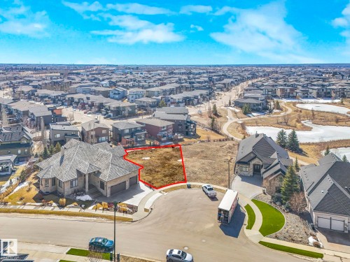 Spacious residential lot outlined in red, featuring a cul-de-sac location - 2794 Wheaton Drive, Edmonton, AB 