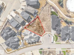 Vacant lot with defined property lines - 