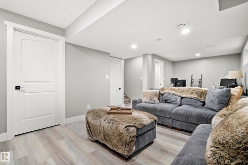 14740 140 Street, Edmonton, AB - Indoor Photo Showing Other Room