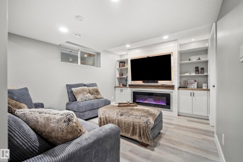 14740 140 Street, Edmonton, AB - Indoor With Fireplace