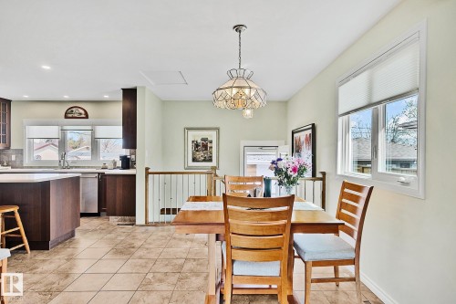 4704 109 Avenue, Edmonton, AB - Indoor Photo Showing Dining Room