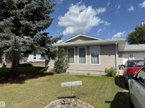 5813 49 Street  Vegreville, AB T9C 1H1