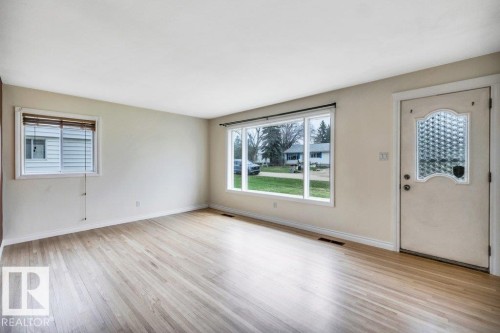 4809 32 St., Rural Wetaskiwin County, AB - Indoor Photo Showing Other Room