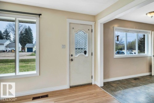 4809 32 St., Rural Wetaskiwin County, AB - Indoor Photo Showing Other Room