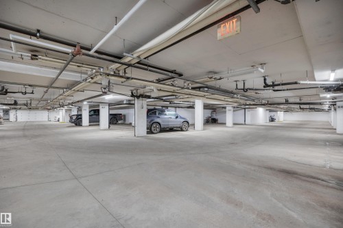 101 4407 23 Street, Edmonton, AB - Indoor Photo Showing Garage