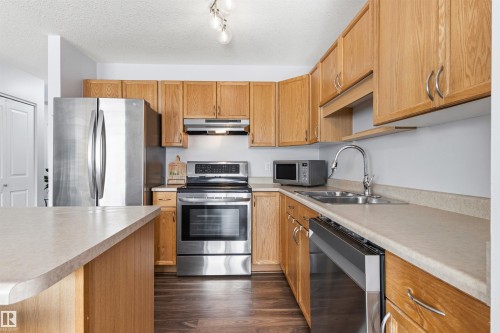 15315 137A Street, Edmonton, AB - Indoor Photo Showing Kitchen With Stainless Steel Kitchen With Double Sink