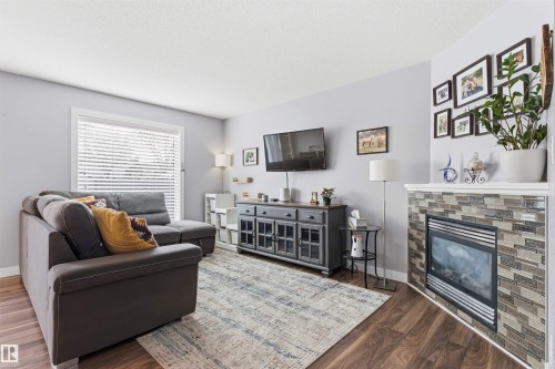 15315 137A Street, Edmonton, AB - Indoor Photo Showing Living Room With Fireplace