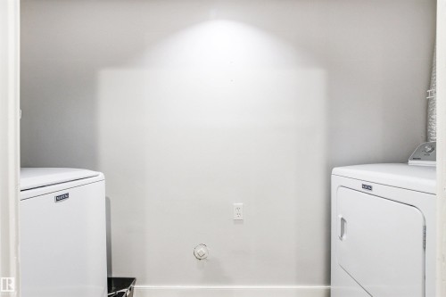 15315 137A Street, Edmonton, AB - Indoor Photo Showing Laundry Room