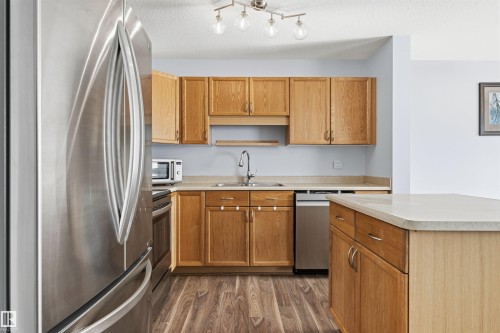 15315 137A Street, Edmonton, AB - Indoor Photo Showing Kitchen With Stainless Steel Kitchen With Double Sink