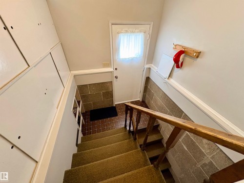 9103 131 Avenue, Edmonton, AB - Indoor Photo Showing Other Room