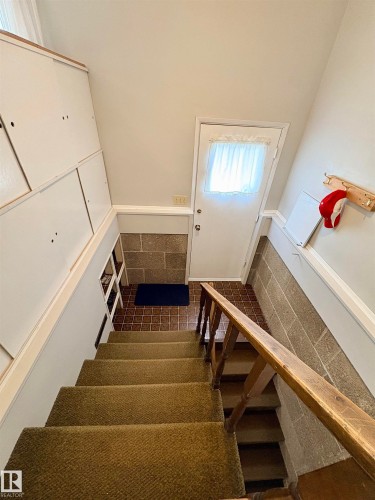 9103 131 Avenue, Edmonton, AB - Indoor Photo Showing Other Room