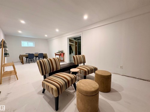 9103 131 Avenue, Edmonton, AB - Indoor