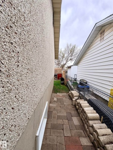 9103 131 Avenue, Edmonton, AB - Outdoor