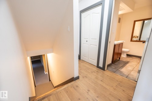8111 187 Street, Edmonton, AB - Indoor