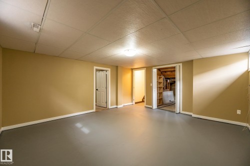8111 187 Street, Edmonton, AB - Indoor Photo Showing Other Room