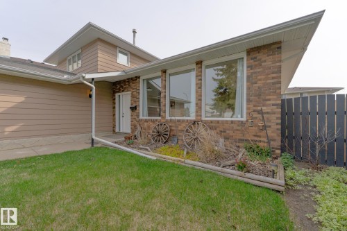 8111 187 Street, Edmonton, AB - Outdoor
