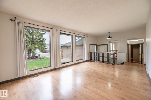 8111 187 Street, Edmonton, AB - Indoor