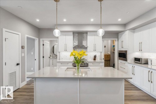428 7463 May Common, Edmonton, AB - Indoor Photo Showing Kitchen With Upgraded Kitchen