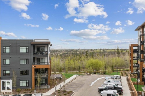 428 7463 May Common, Edmonton, AB - Outdoor