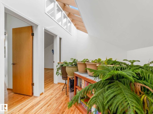 14611 89 Avenue, Edmonton, AB - Indoor