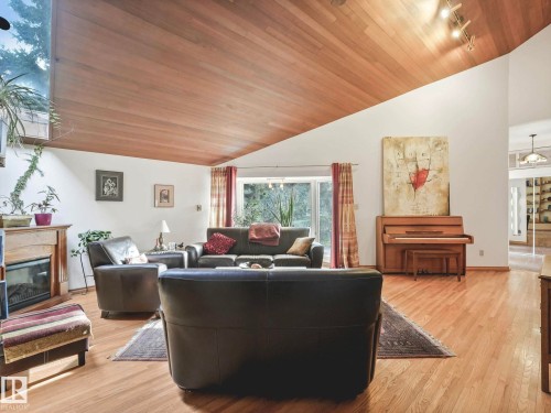 14611 89 Avenue, Edmonton, AB - Indoor Photo Showing Living Room With Fireplace