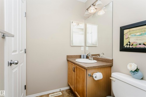 118 2051 Towne Centre Boulevard, Edmonton, AB - Indoor Photo Showing Bathroom