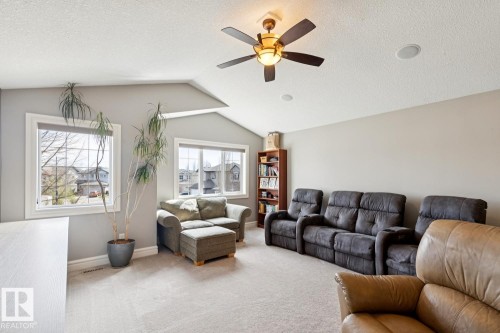 12067 21 Avenue, Edmonton, AB - Indoor Photo Showing Living Room