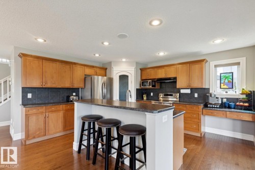12067 21 Avenue, Edmonton, AB - Indoor Photo Showing Kitchen