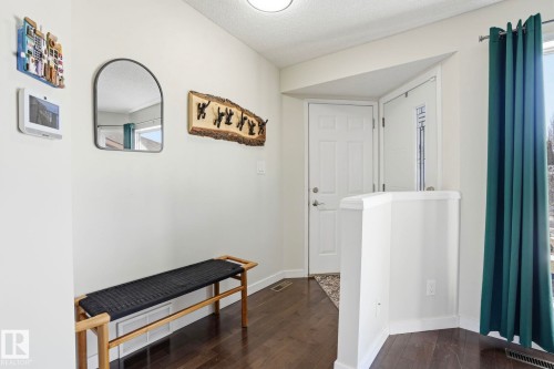 5410 57 Avenue, Beaumont, AB - Indoor