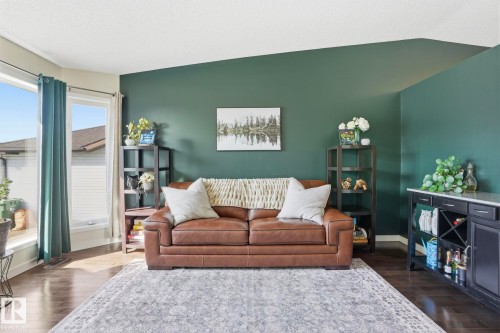 5410 57 Avenue, Beaumont, AB - Indoor Photo Showing Living Room
