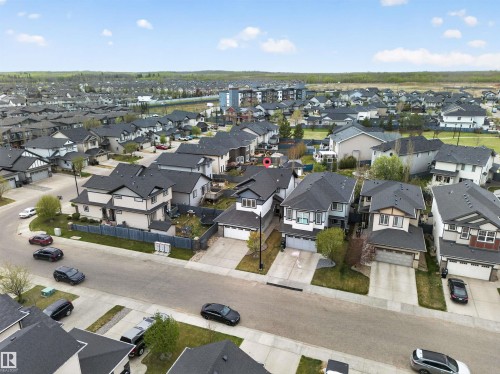 7740 Getty Wynd, Edmonton, AB 