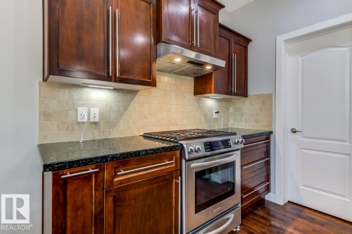1924 69 Street, Edmonton, AB - Indoor Photo Showing Kitchen