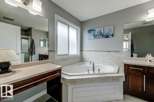 1924 69 Street, Edmonton, AB - Indoor Photo Showing Bathroom
