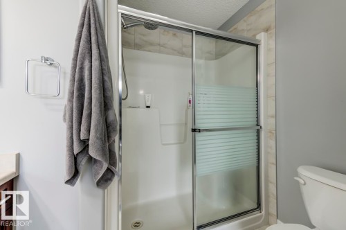 1924 69 Street, Edmonton, AB - Indoor Photo Showing Bathroom