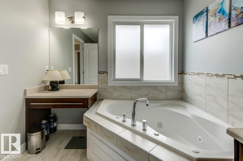 1924 69 Street, Edmonton, AB - Indoor Photo Showing Bathroom
