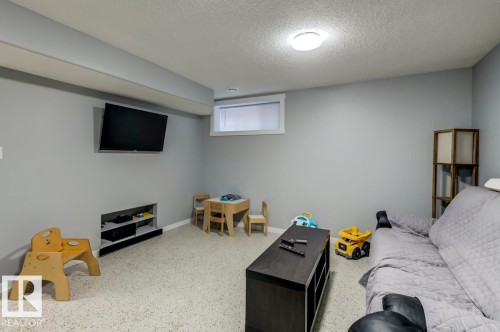 1924 69 Street, Edmonton, AB - Indoor
