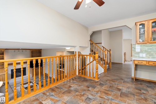 229 Northmount Drive, Wetaskiwin, AB - Indoor Photo Showing Other Room