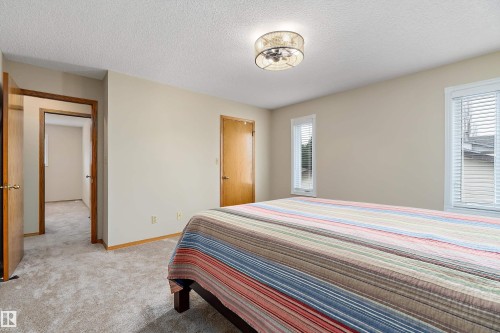 229 Northmount Drive, Wetaskiwin, AB - Indoor Photo Showing Bedroom