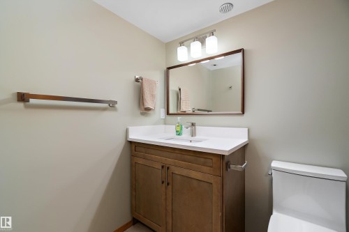 229 Northmount Drive, Wetaskiwin, AB - Indoor Photo Showing Bathroom