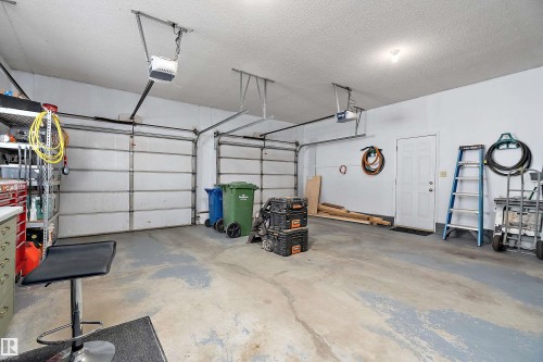 229 Northmount Drive, Wetaskiwin, AB - Indoor Photo Showing Garage