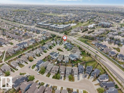 Residential neighborhood with established streets and mature landscaping - 7403 Singer Landing Landing, Edmonton, AB - Outdoor With View